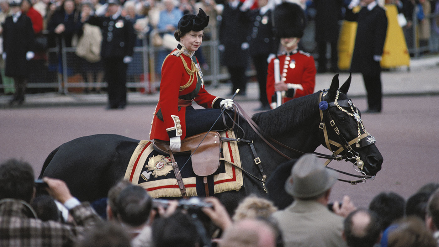 Queen-and-Burmese-getty