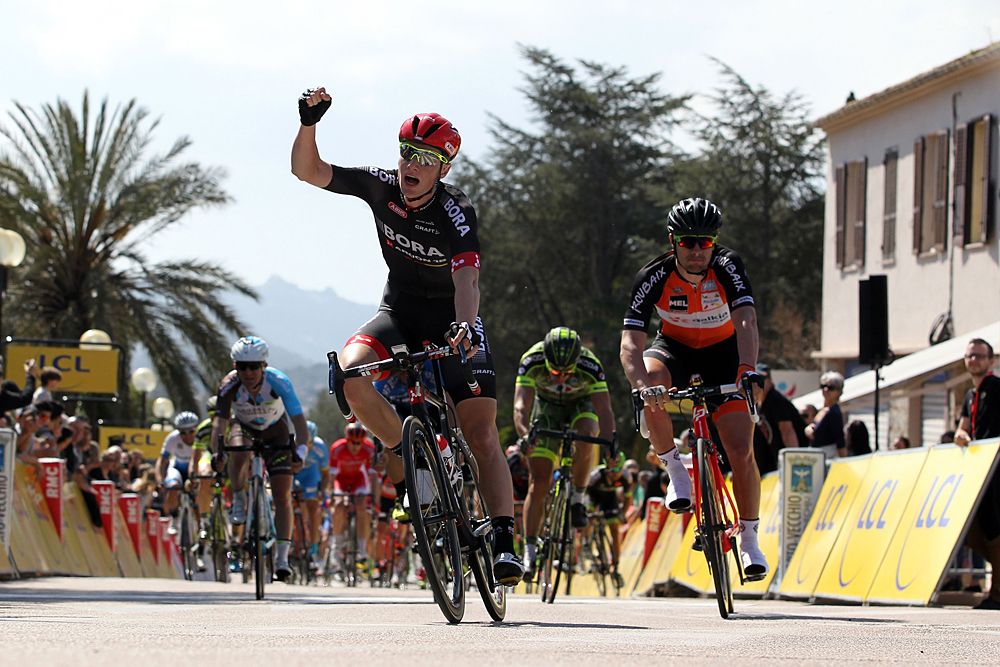 Sam Bennett (Bora-Argon 18) wins the first stage of Criterium International