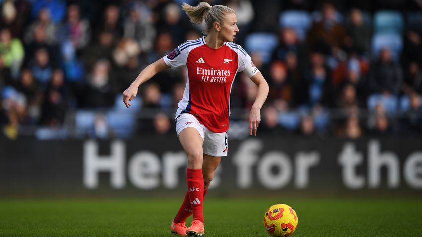 Leah Williamson of Arsenal runs with the ball during the Barclays Women&#039;s Super League match between Manchester City FC and Arsenal FC at Joie Stadium on February 02, 2025 in Manchester, England. 