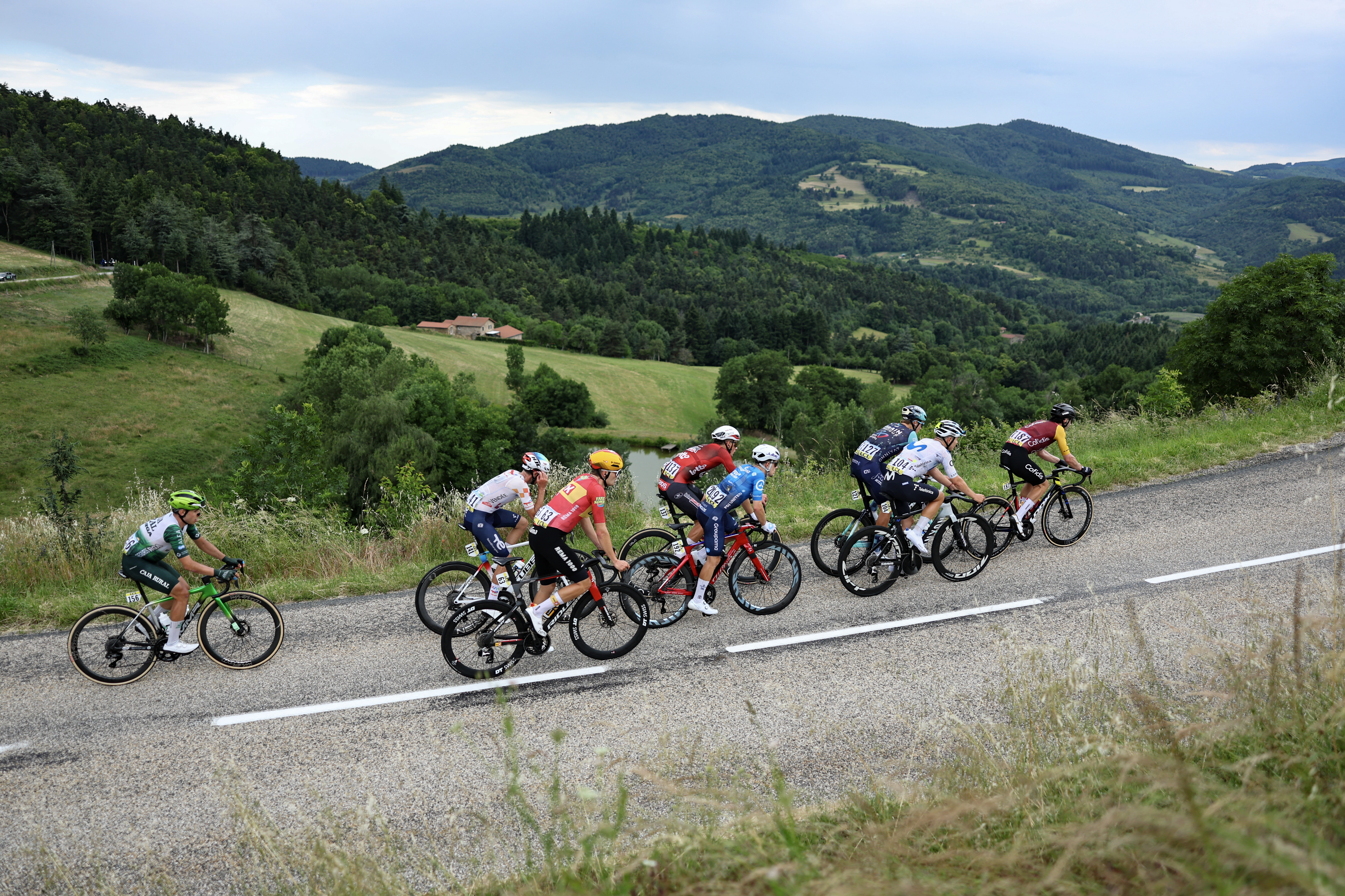Crit&eacute;rium du Dauphin&eacute; - Tour Auvergne-Rh&ocirc;ne-Alpes stage 2 LIVE - Gap to 10 man break starts to grow again with Braz Afonso back in virtual lead