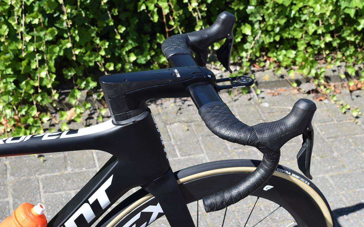 Bevin uses a massive 150mm stem