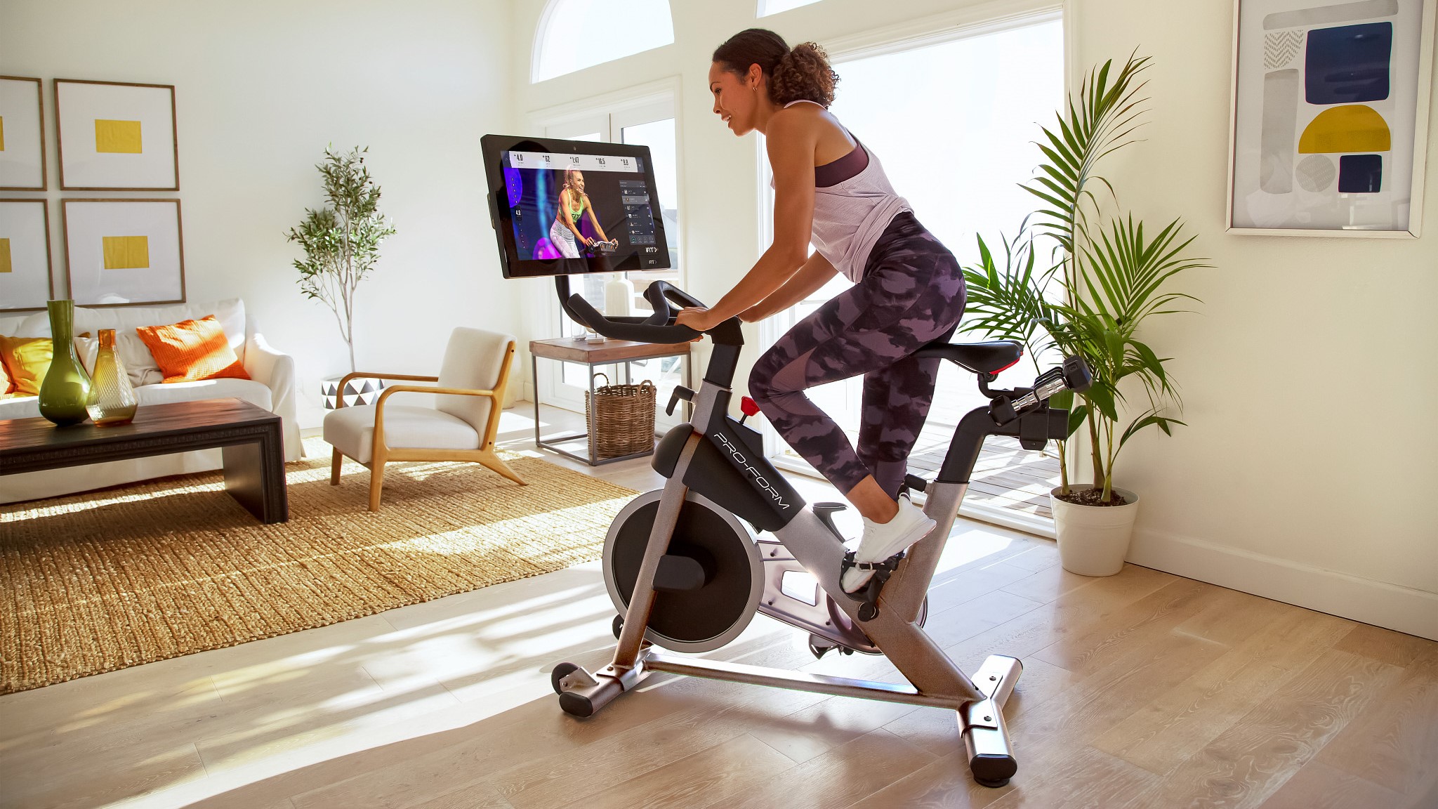 Affordable interactive treadmill, bike and mirror aim to challenge ...