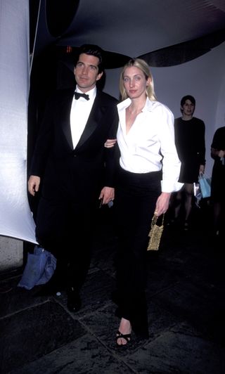 jfk jr carolyn bessette kennedy