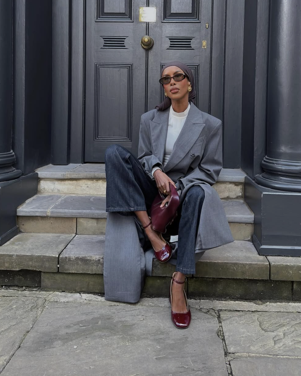 influencer wearing jeans