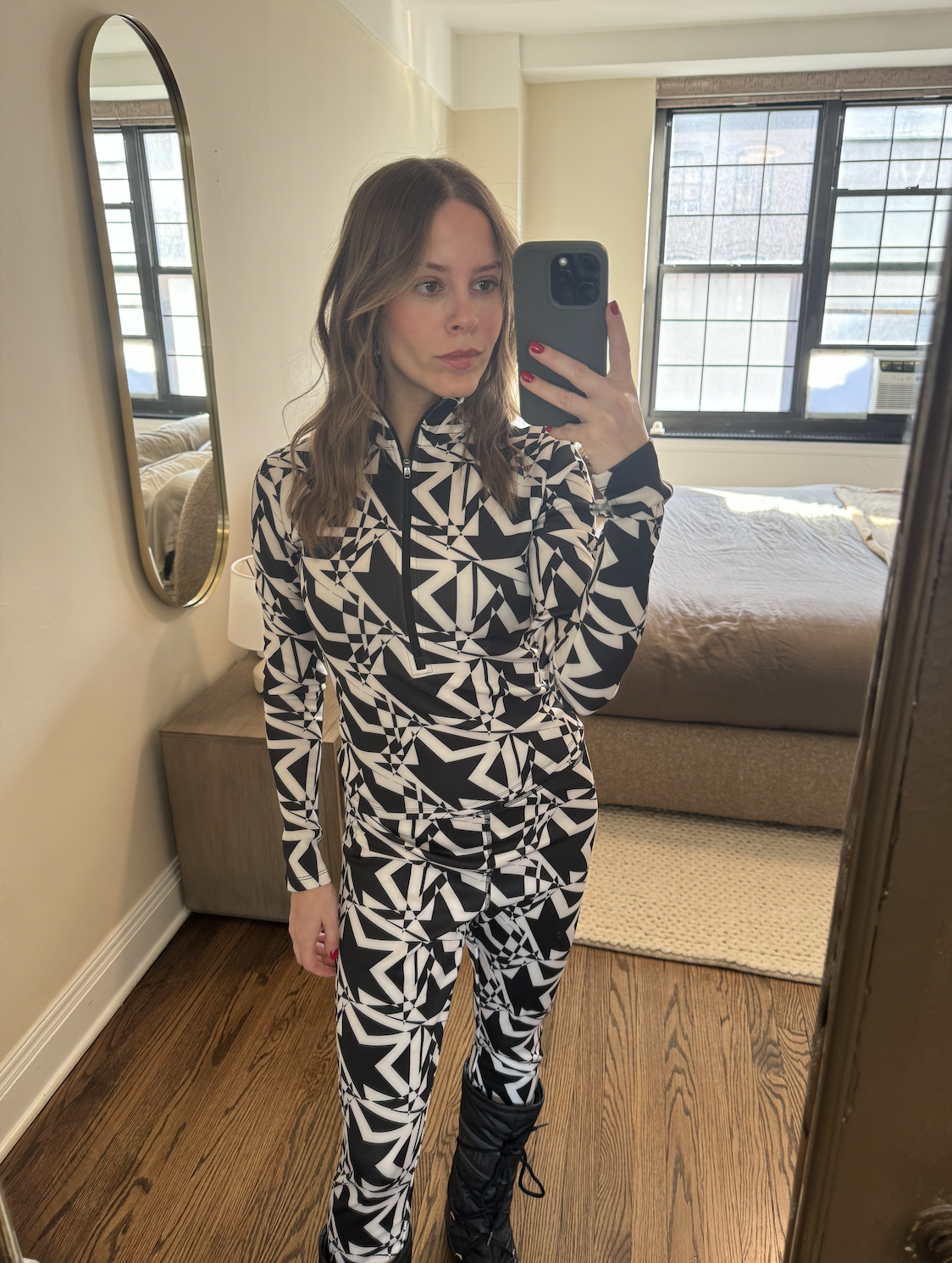 Nikki wears thermal with a star pattern.