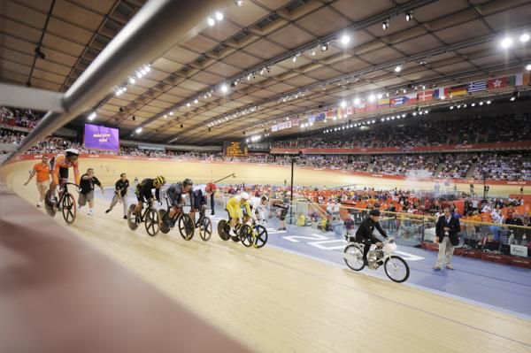 The men roll out for the keirin
