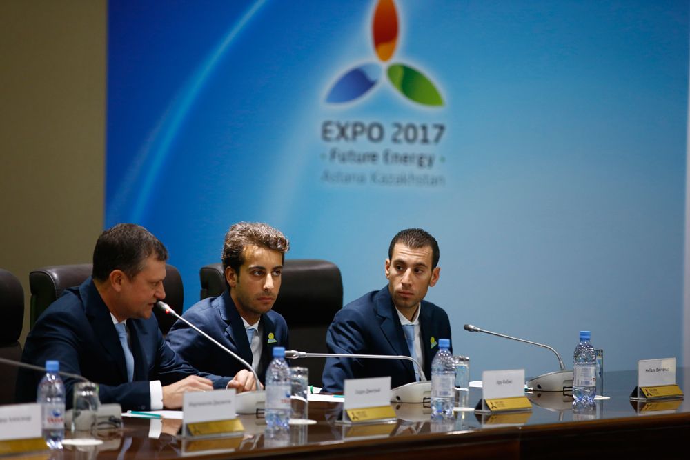 Astana held their own press conference ahead of their team presentation