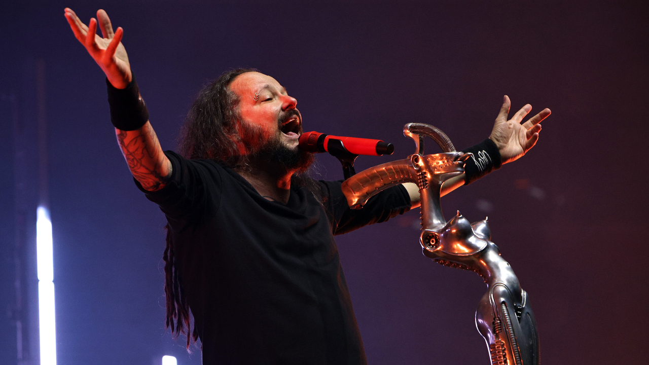 Jonathan Davis of Korn onstage in 2025