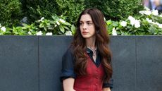 Anne Hathaway is seen on the set of "Devil Wears Prada 2" on July 28, 2025 in New York City