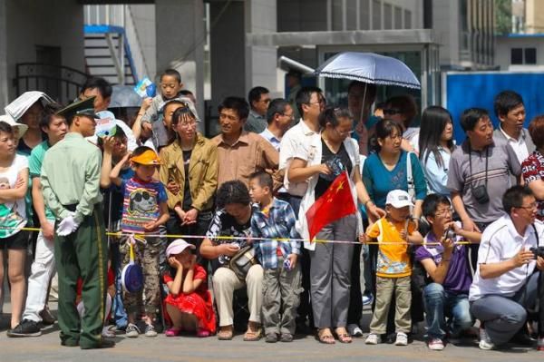 As usual, crowds lined the street during the final stage.