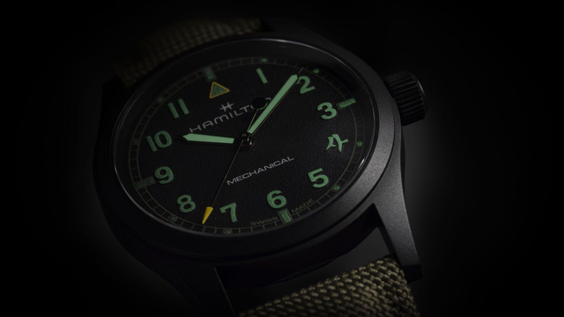 The Hamilton x Modern Warfare 4 watch in the dark.