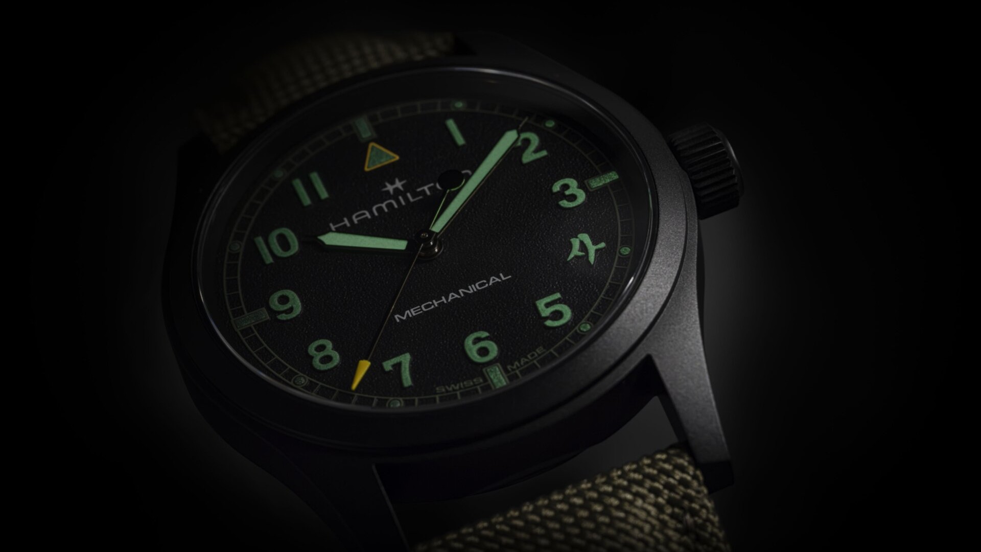 The Hamilton x Modern Warfare 4 watch in the dark.