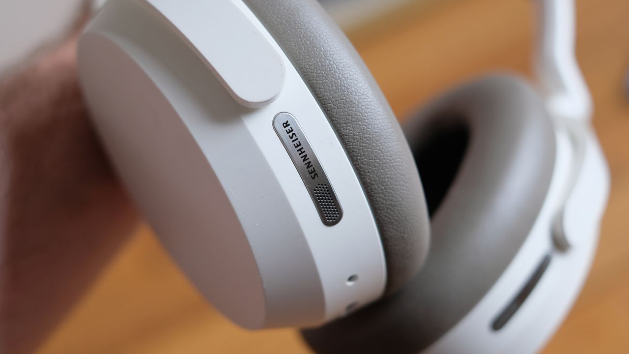 Photograph of Sennheiser Momentum 5 headphones