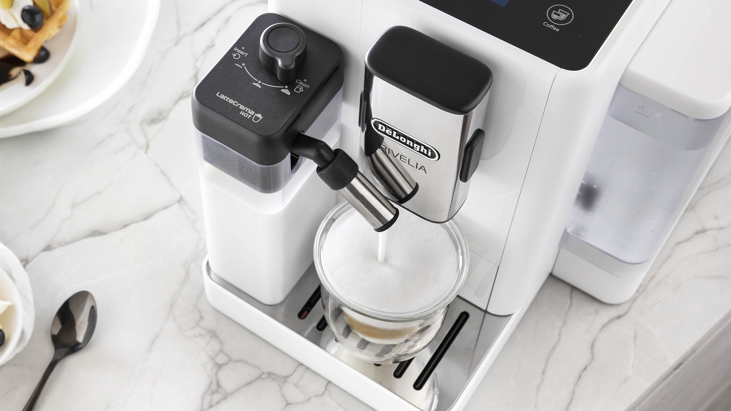 White De'longhi rivelia espresso machine