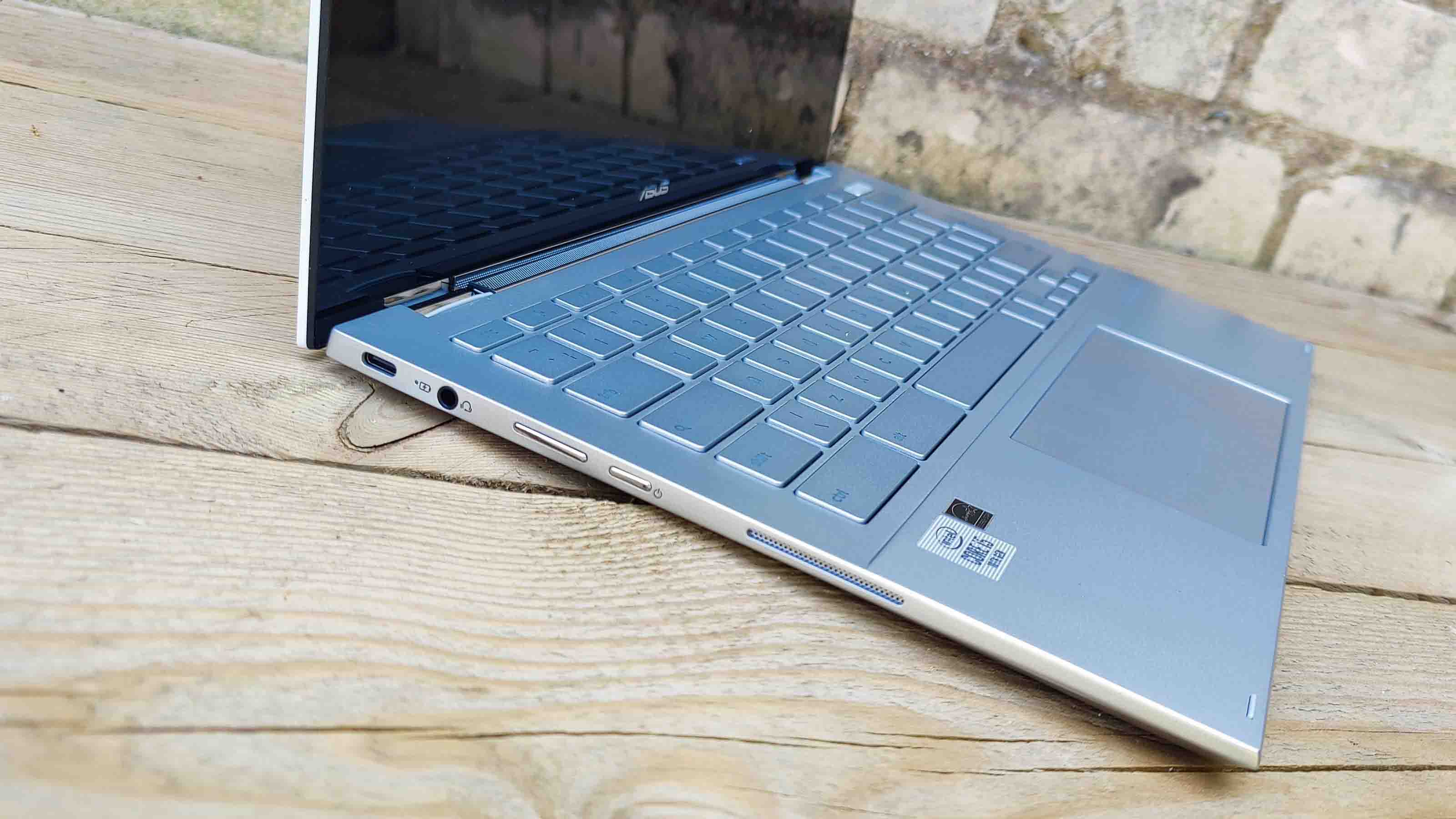 ASUS Flip C436 review: 5 things to know before you buy