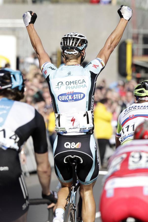 Tom Boonen (Omega Pharma-QuickStep) takes his third win in the race