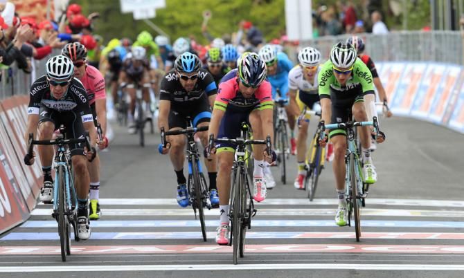 Diego Ulissi (Lampre - Merida) leads the GC contenders home