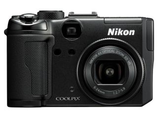 Nikon P6000 comes with geo-tag