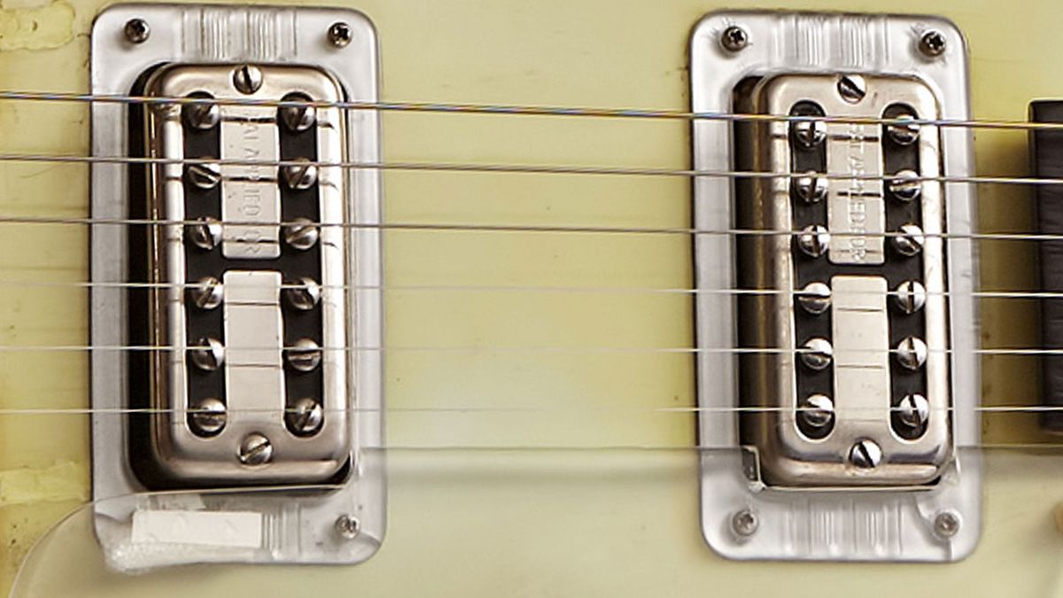 The Patent Applied For Filter'Tron humbuckers were replaced by HiLo'Tron single coils in 1961