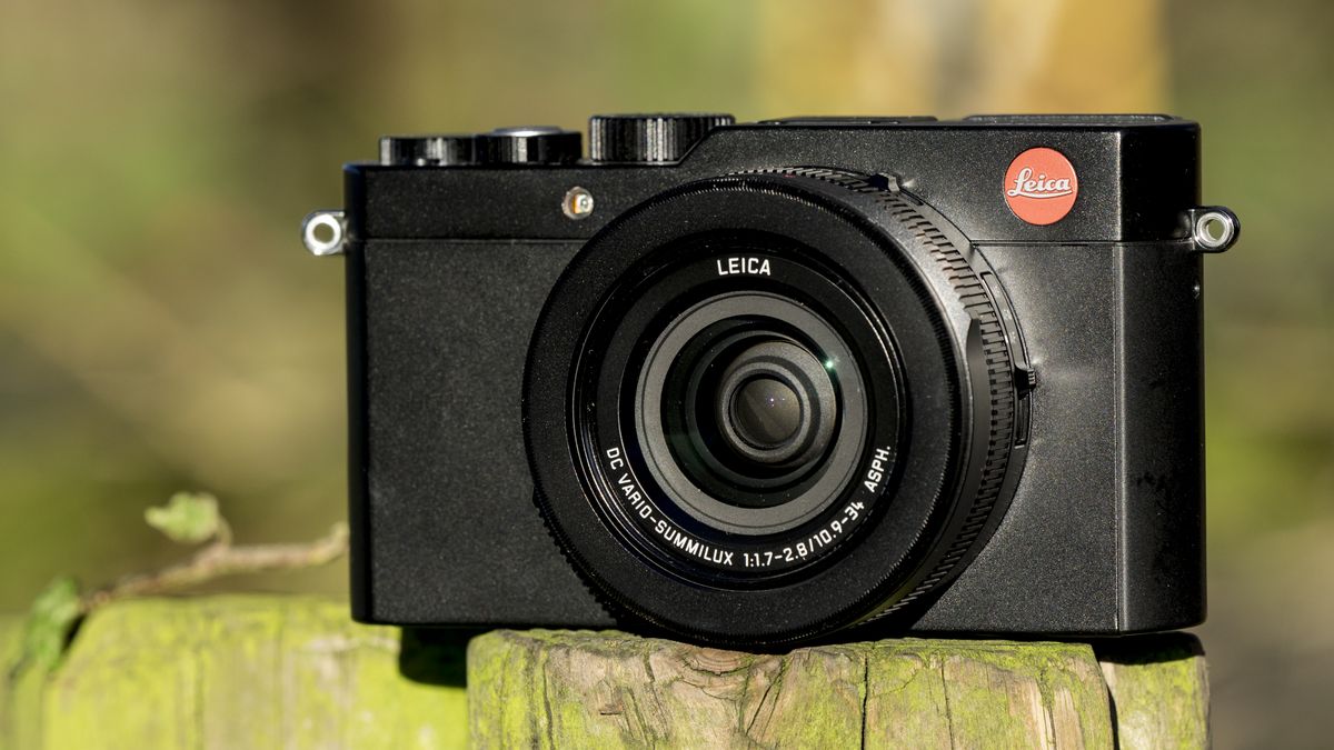 Build and handling - Leica D-Lux (Typ 109) review - Page 2 | TechRadar