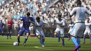 FIFA 14 - holding off an opponent
