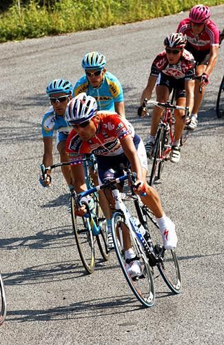 Fred Rodriguez (Davitamon) takes a corner