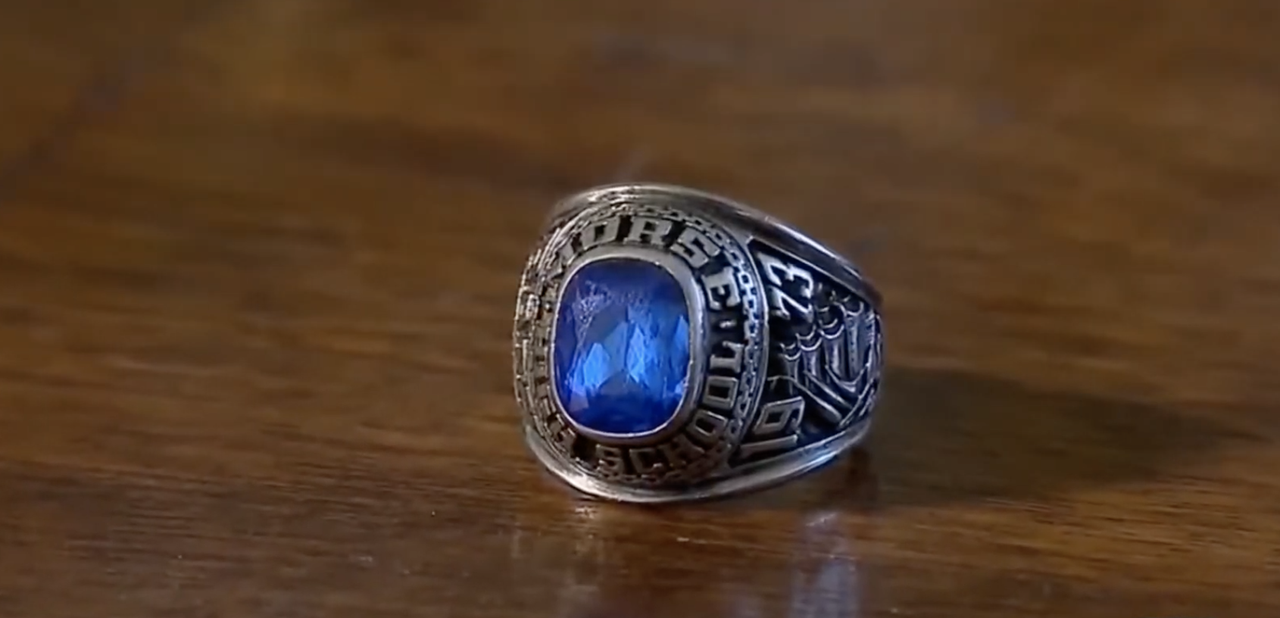 Debra McKenna&amp;#039;s ring.