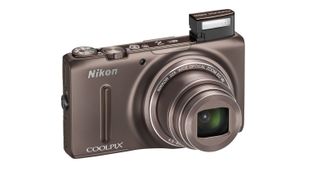 Nikon S9500