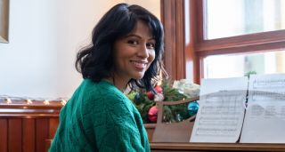Karen David as Melody in When Christmas Was Young