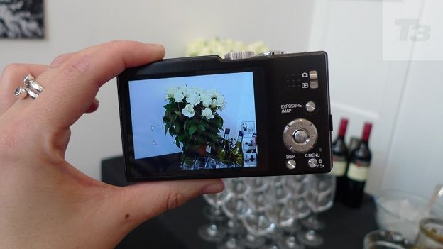 Leica V-Lux 40 review