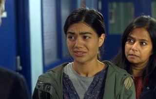 Doctors, Alia Hanif, Ruhma Carter