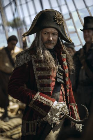 Jude Law as evil Captain Hook.