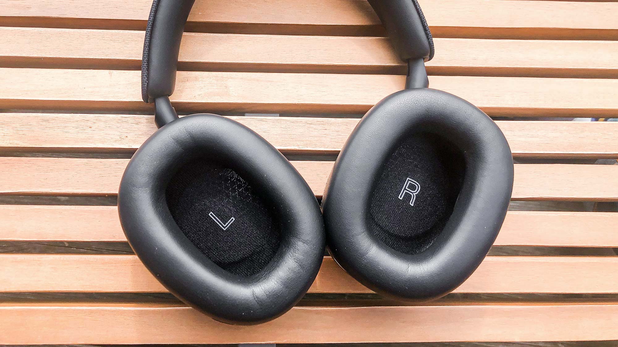 Bowers & Wilkins Px7 S2 Review: Premium Wireless Headphones With Top ...