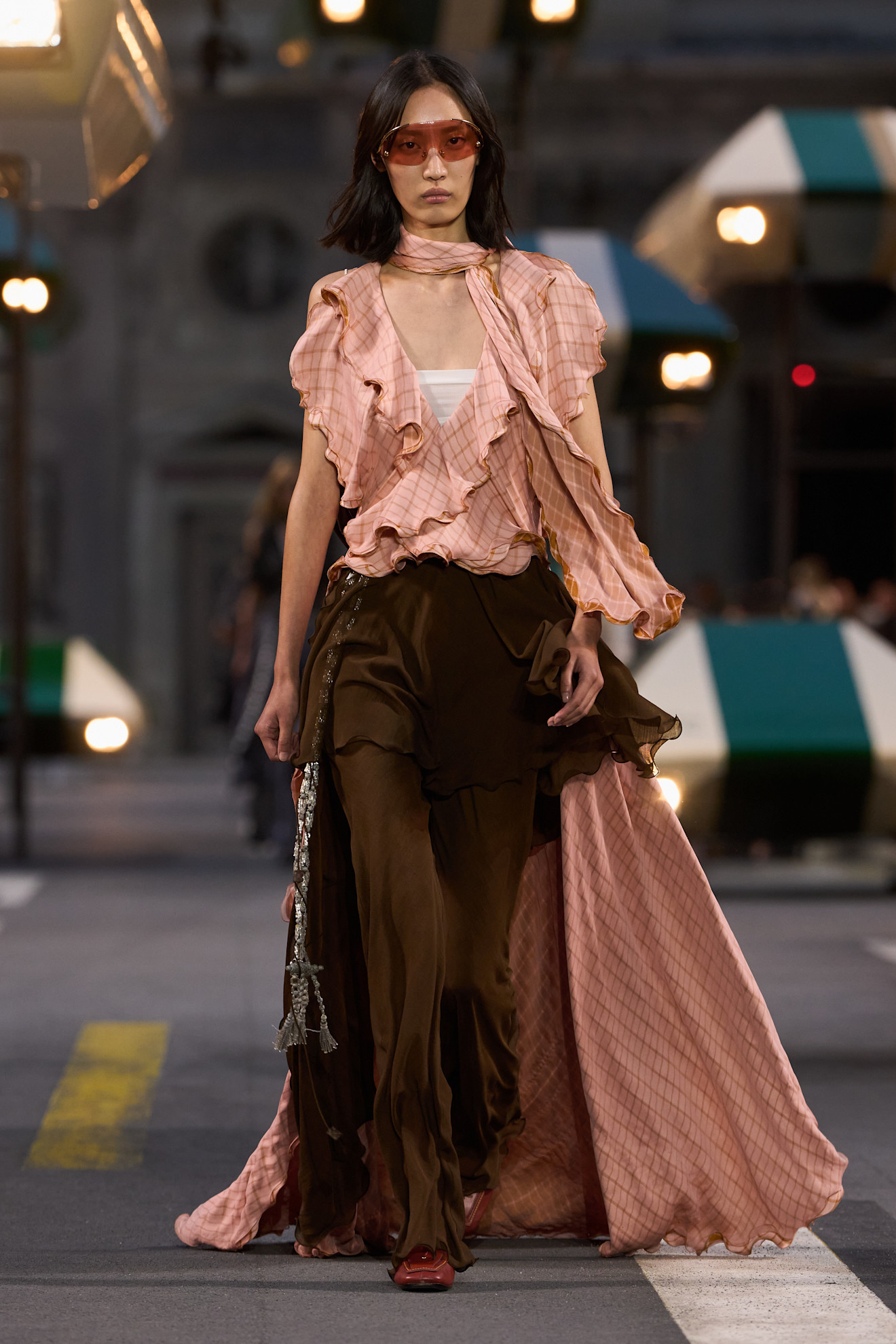 louis vuitton runway