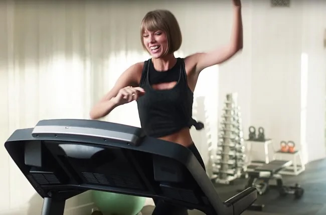 Apple Music commercial with Taylor Swift