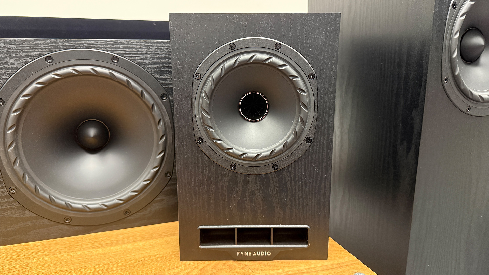 Fyne Audio F500E AV Pack 2 speaker package showing standmount, centre speaker and floorstanding speaker