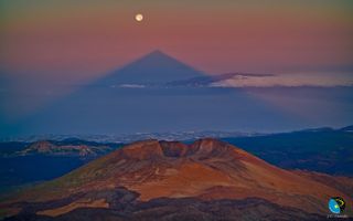 mount teide canary islands shadow