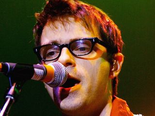 Rivers Cuomo is hospitalized following bus crash