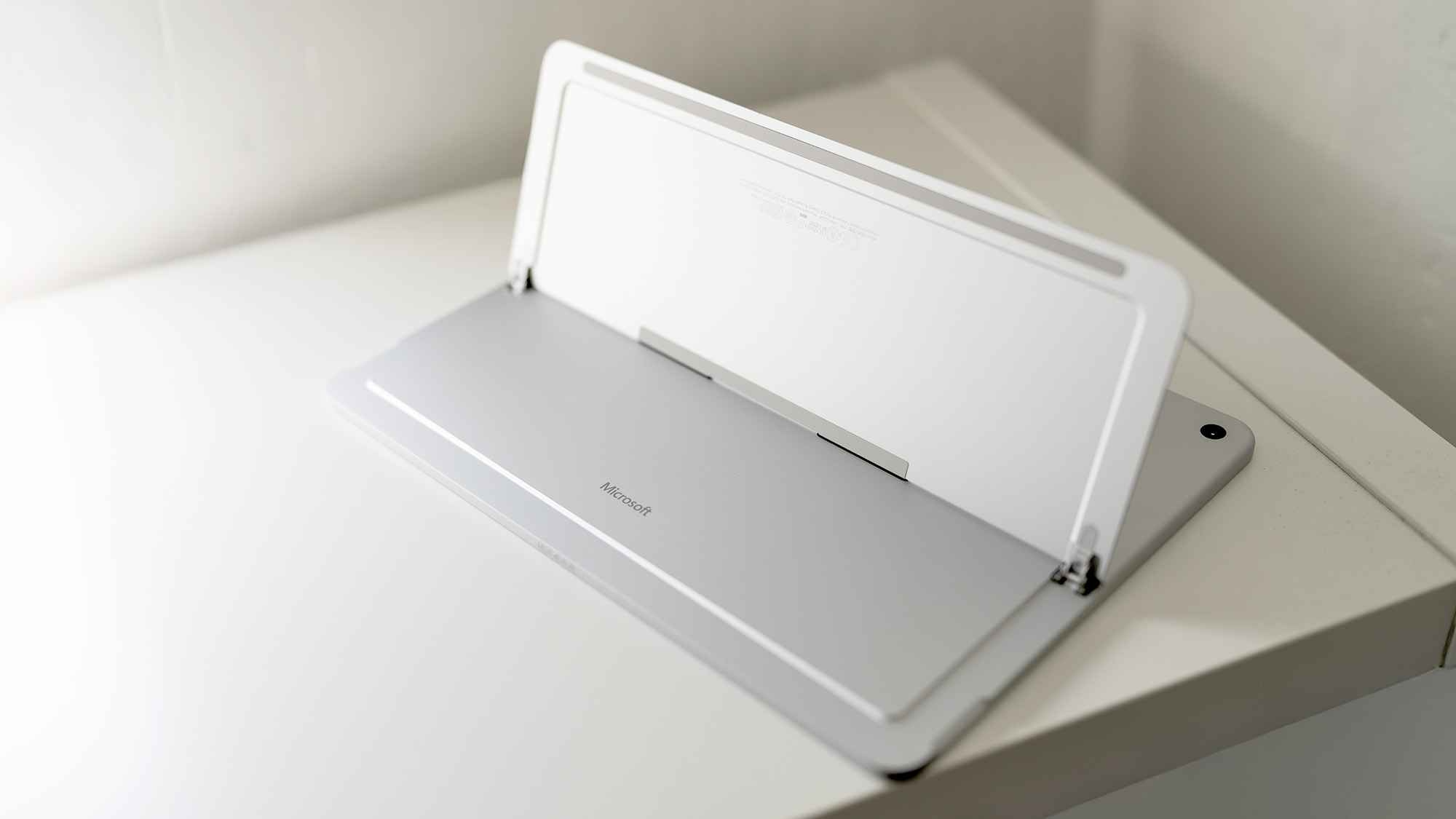 Microsoft Surface Pro 12 (2025)