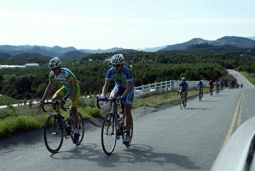 Landis strings out the group on a long gradual climb. Data was collected with the Powertaps on such climbs to see where improvements could be made.