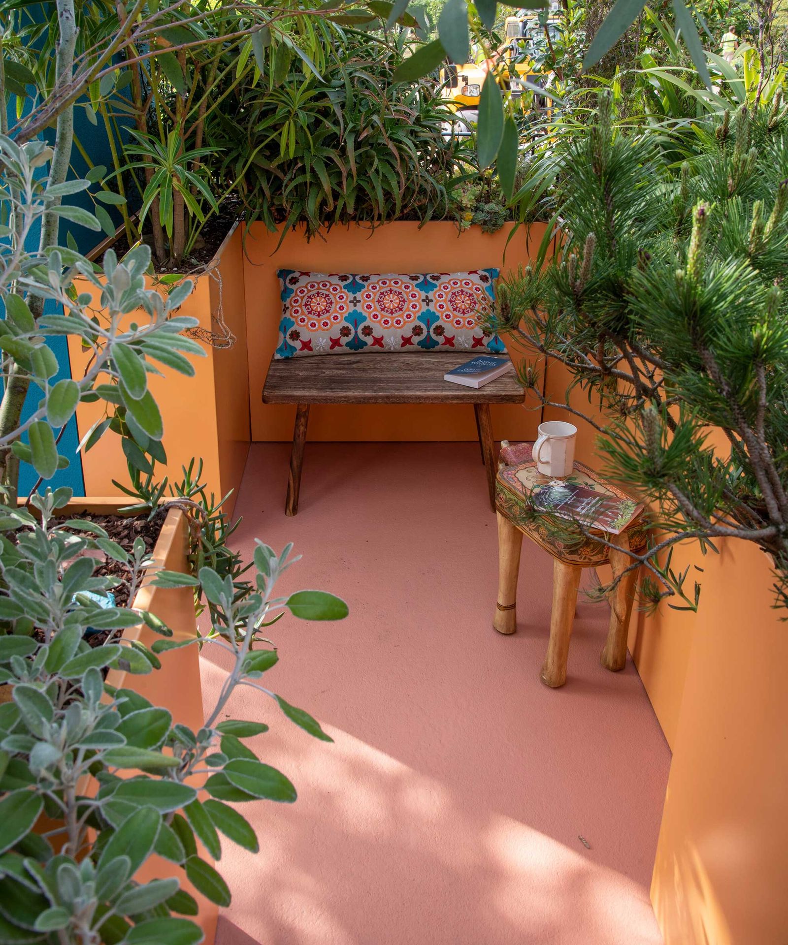 Painted Patio Ideas 8 Creative Looks Gardeningetc F2w5zGsEFcUG4itDEq3zva 1600 80