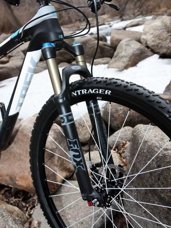 The Fox Racing Shox 32 F29 FIT RLC fork features a custom offset crown that mimics the trail of a standard 26" wheel. The result is more natural-feeling steering than most 29ers, especially at lower speeds.