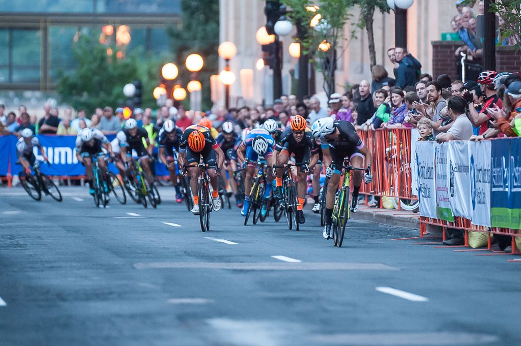 Stefan Rothe (Elbowz Racing) looks back to see if anyone is going to catch him
