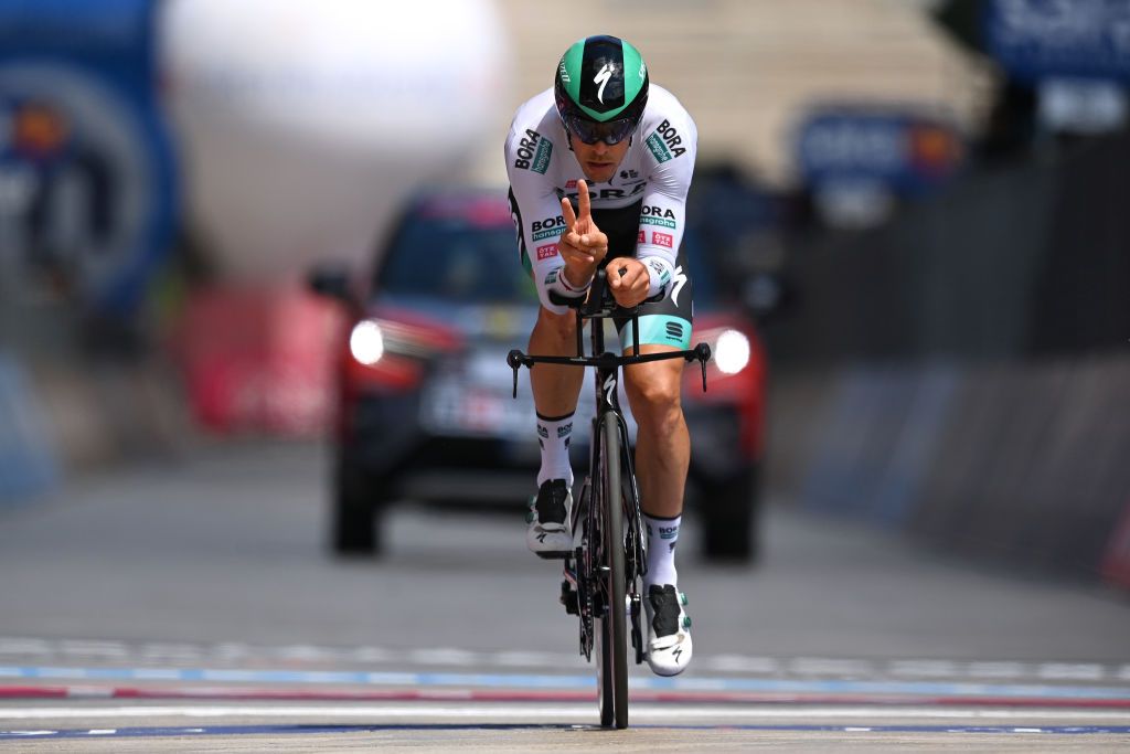 MILAN ITALY MAY 30 Daniel Oss of Italy and Team Bora Hansgrohe at arrival during the 104th Giro dItalia 2021 Stage 21 a 303km Individual Time Trial stage from Senago to Milano ITT UCIworldtour girodiitalia Giro on May 30 2021 in Milan Italy Photo by Stuart FranklinGetty Images