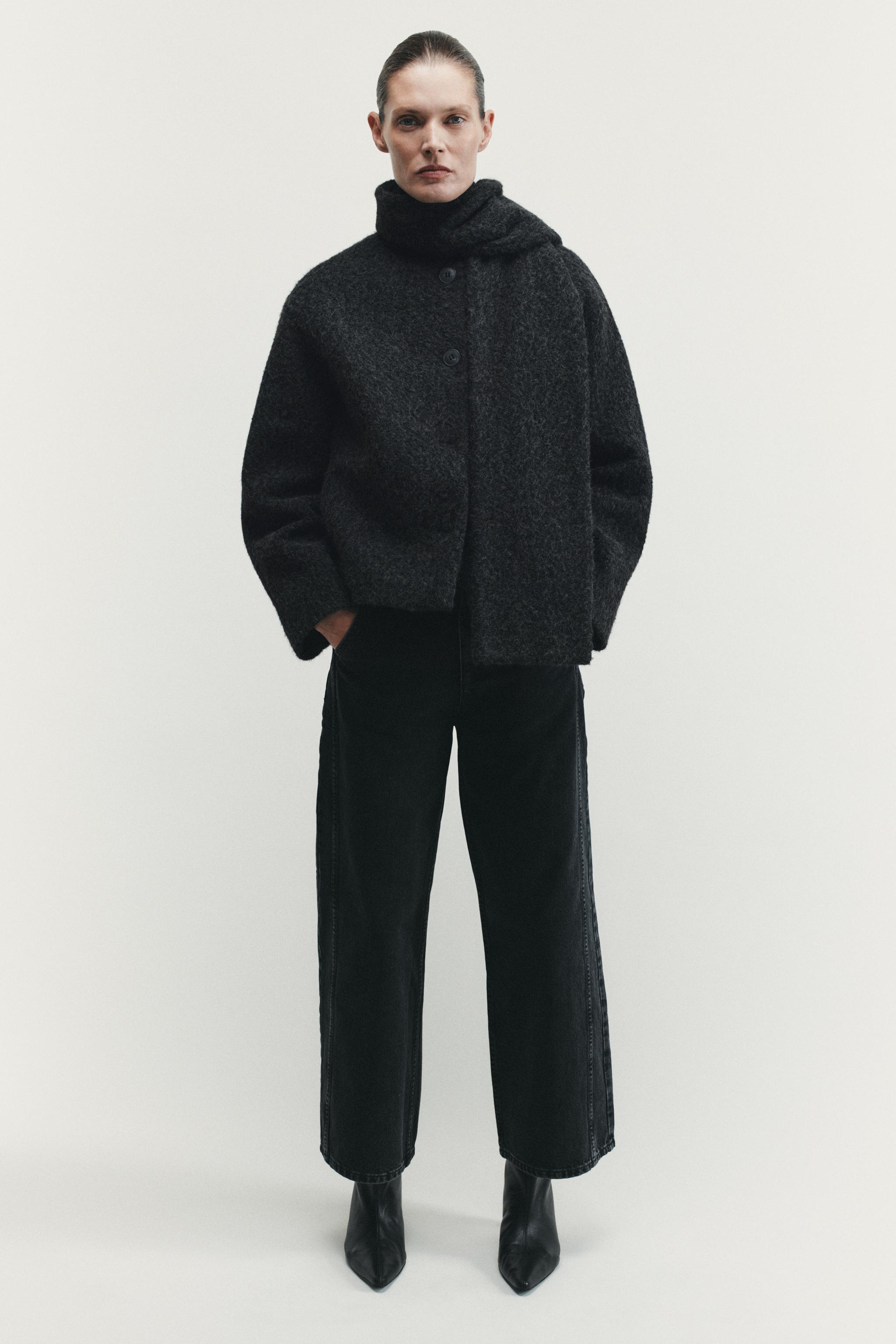 Short Boucl&amp;Eacute; Coat With Scarf