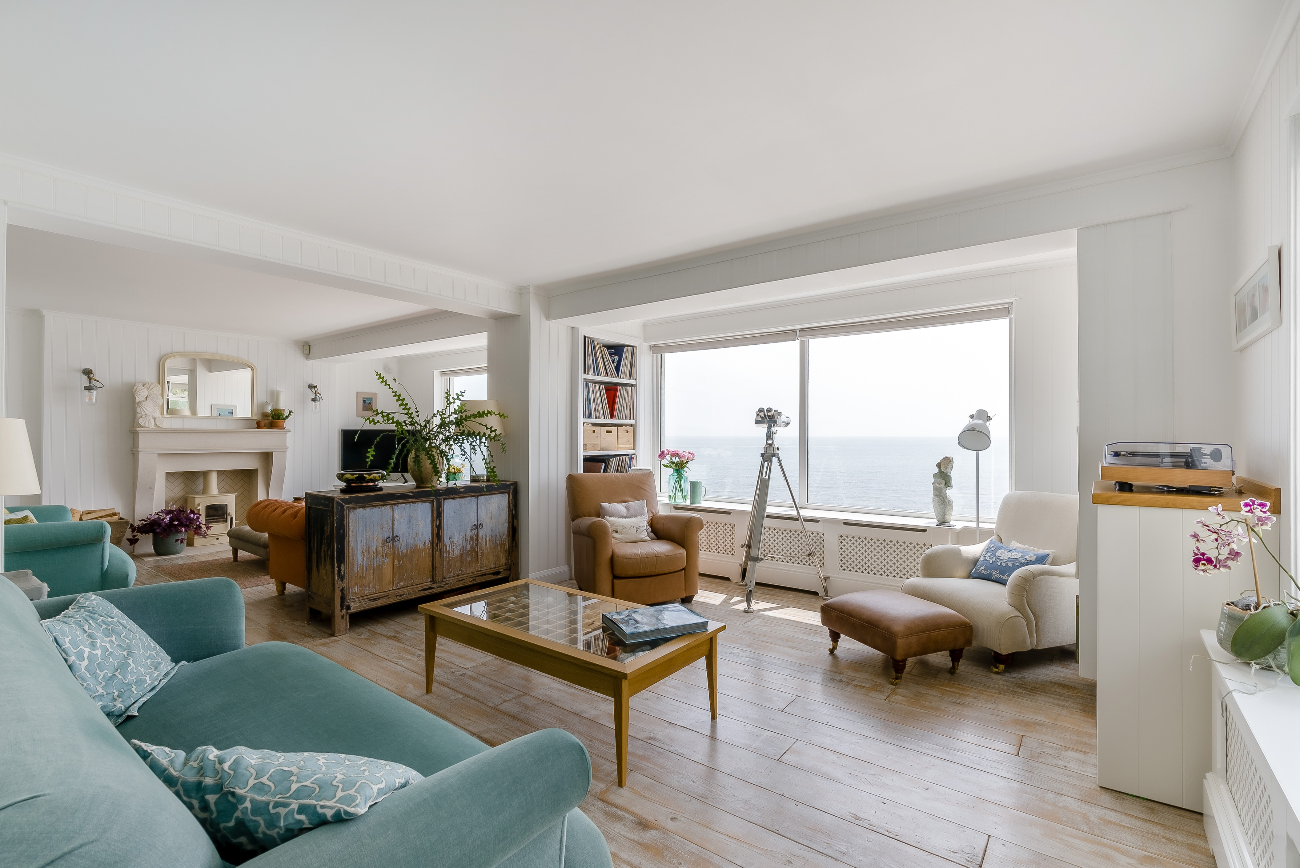 Art Deco cottage in the shadow of the White Cliffs of Dover