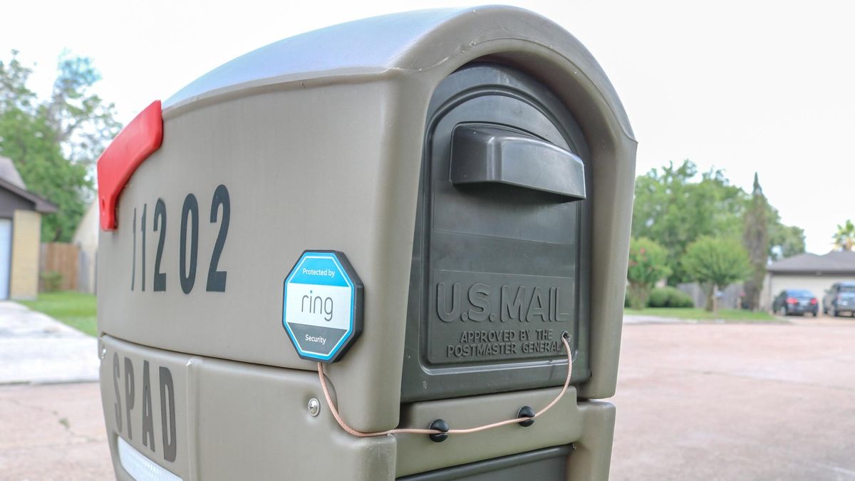 I gave my mailbox this clever $29 upgrade and it’s a game-changer