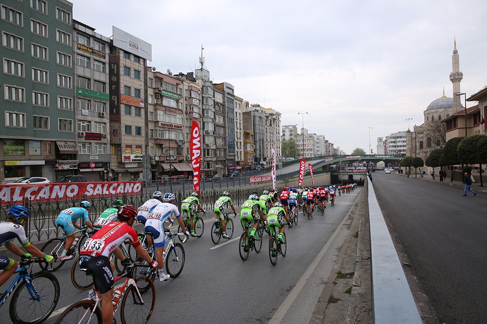 The sight from the back of the peloton