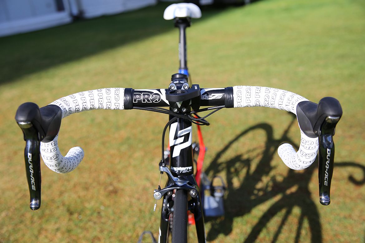 FDJ is running PRO bars and stems