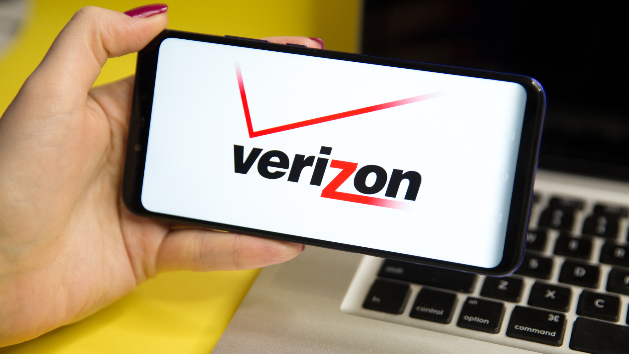 Verizon-Logo auf dem Smartphone